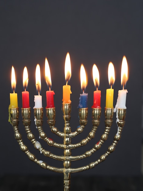 Candelabro de Hanukkah