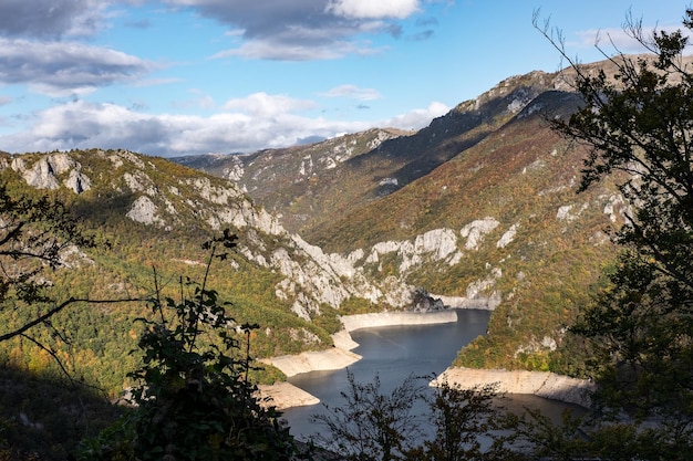 Cañón de Piva con su fantástico embalse Montenegro Balcanes Europa