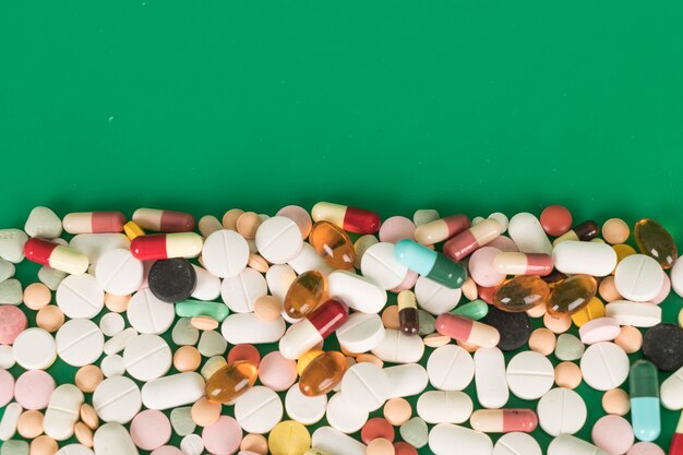 Cápsulas y pastillas de colores