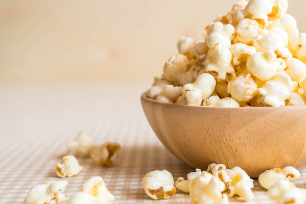 Caramelo, palomitas, tabla