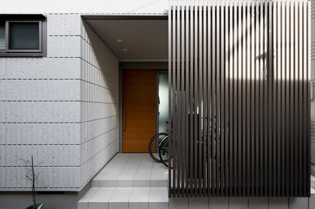 Casa entrada Japón edificio con valla