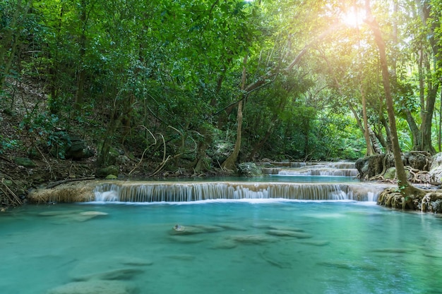 Cascada nivel 1 Parque Nacional Erawan Kanchanaburi Tailandia