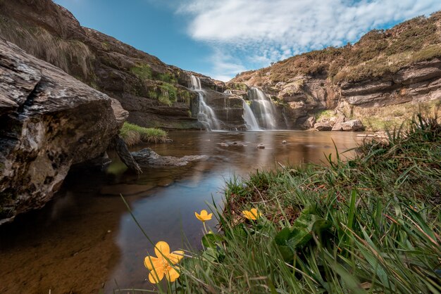 Cascadas de Guarguero cerca de la cima de Estacas de Trueba.