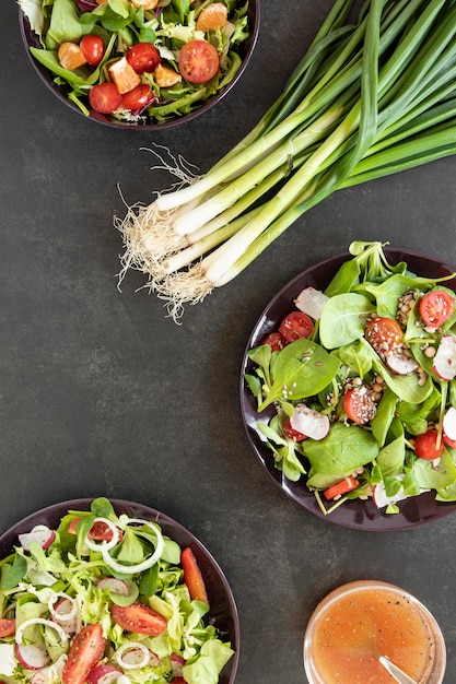 Foto gratuita cebolla verde para ensalada