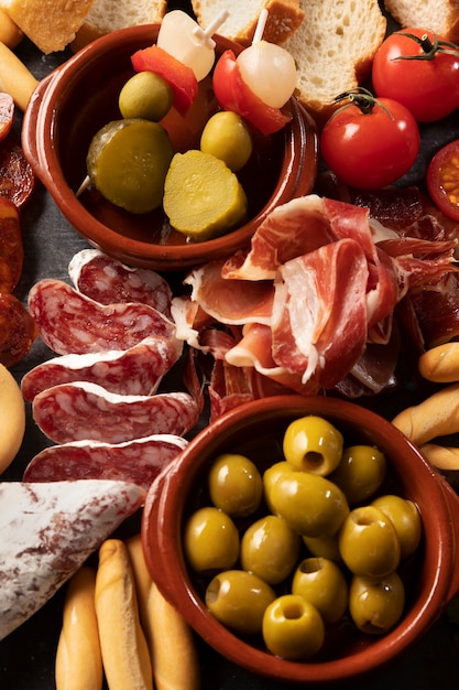 Celebración del día mundial de la tapa con snacks