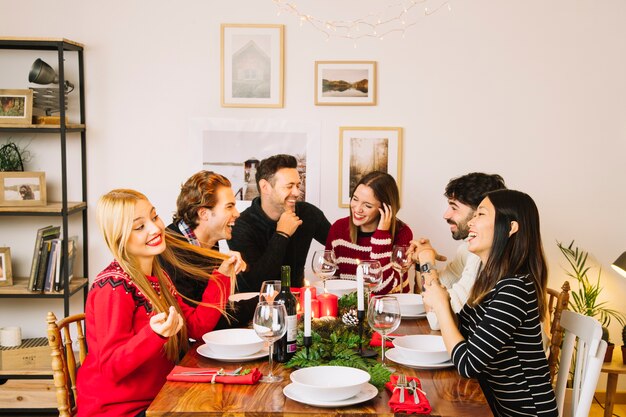 Cena de navidad con buenos amigos