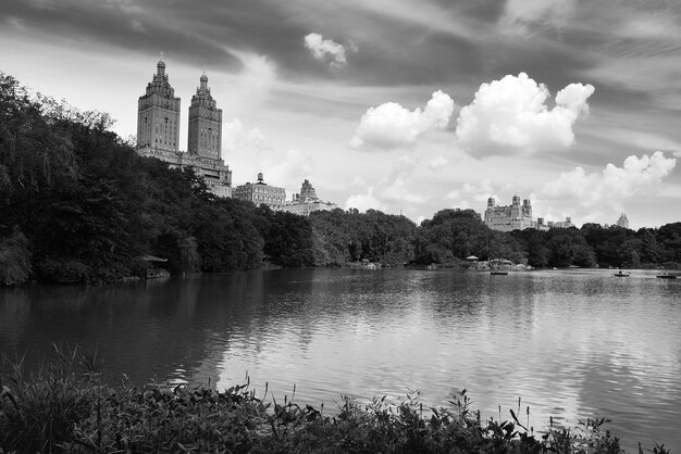 Central Park Spring en el centro de Manhattan, Nueva York