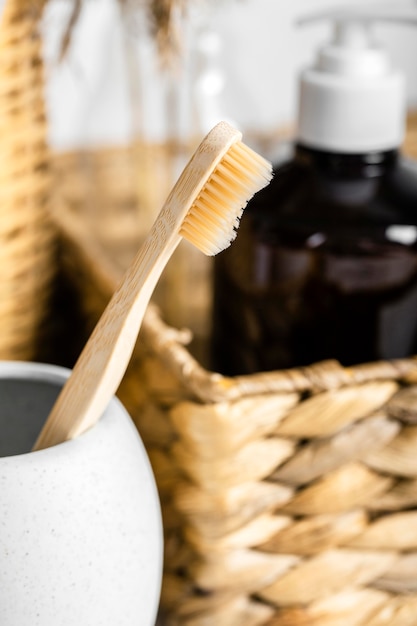 Cepillo de dientes de madera ecológico