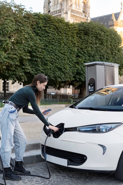 Cerca de coche eléctrico en Francia