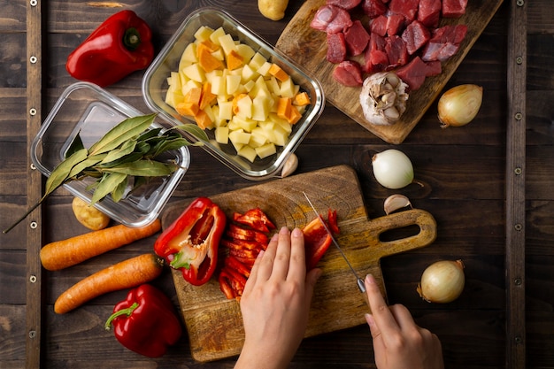 De cerca la deliciosa preparación de comidas