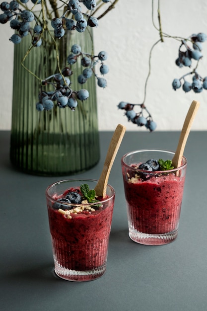 Foto gratuita de cerca en un delicioso tazón de cereal acai