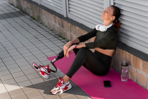 Foto gratuita cerca de la diversidad deporte mujer formación