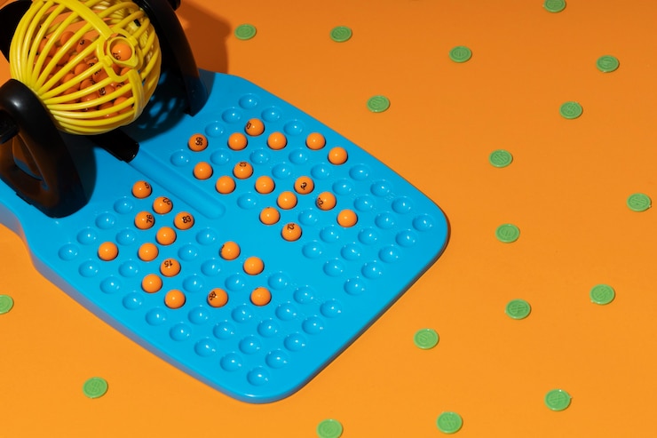 Foto gratuito de cerca los elementos del juego de bingo