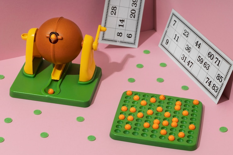 Foto gratuito de cerca los elementos del juego de bingo