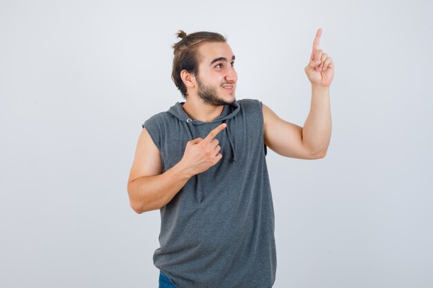 Cerca de joven gesticulando aislado