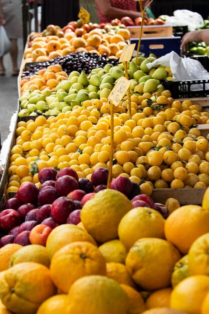 Cerca de verduras maduras y deliciosas