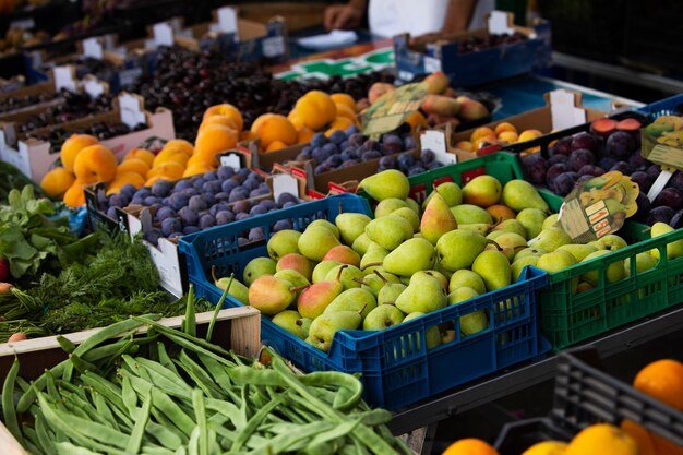 Cerca de verduras maduras y deliciosas