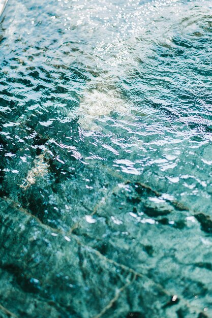 cerrar el agua en la piscina