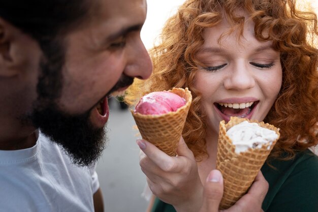 Cerrar amigos con helado