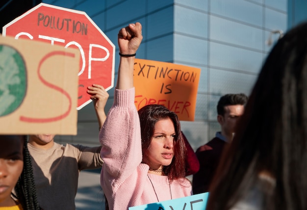 Cerrar comunidad protestando juntos