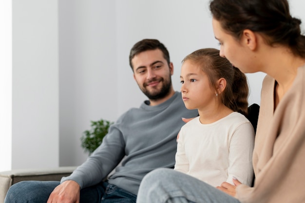 Cerrar familia en terapia