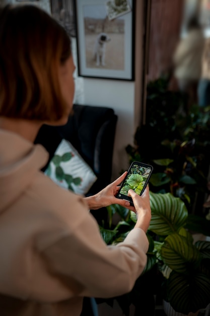 Cerrar floristería con smartphone