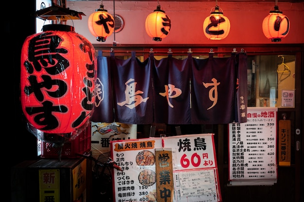 Foto gratuita cerrar en la tienda de comida callejera japonesa