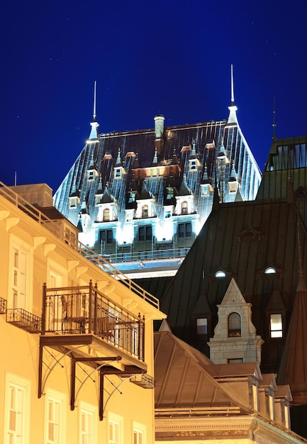 Chateau Frontenac en la noche la ciudad de Quebec