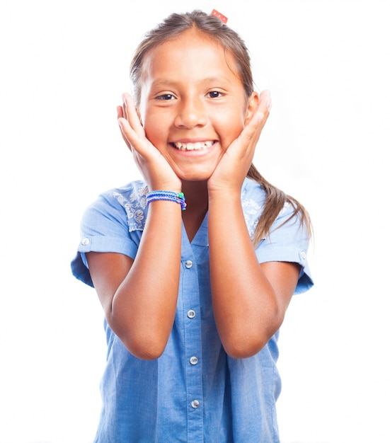 Foto gratuita chica bonita sonriendo