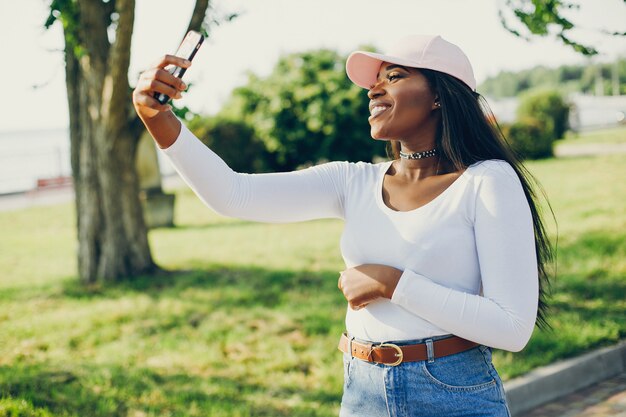 Chica negra de moda