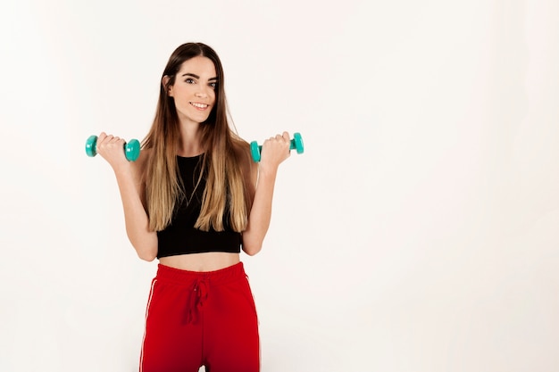 Chica posando durante el entrenamiento