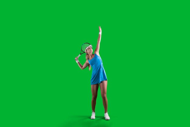 Chica de tenis en pantalla verde