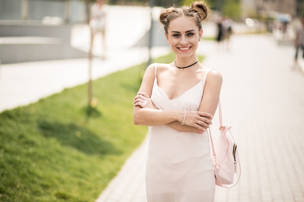 Chica con vestido