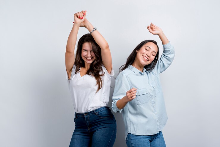 Foto gratuito chicas bailando