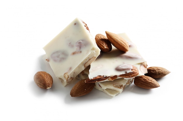 Chocolate blanco con almendras