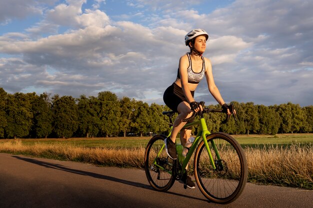 cicatrizarse, de, un, ciclista, mujer, outdors