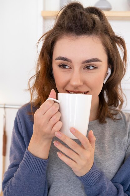 Cicatrizarse, mujer, tenencia, taza