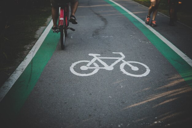 Ciclismo, carril, pintado, camino, ciudad
