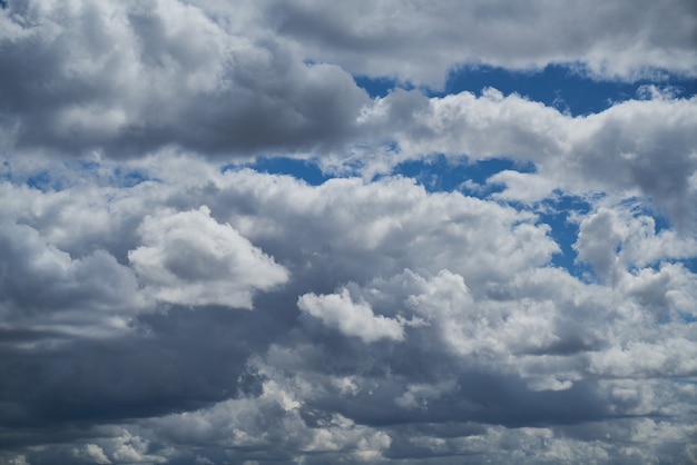 Cielo cubierto de nubes