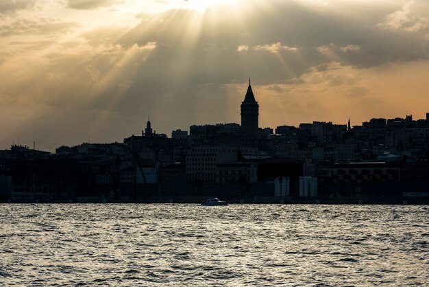 Cielo nublado en Estambul, Turquía