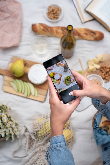 ¡Consigue más likes en Instagram y conviértete en el rey de las redes sociales con esta app mágica! ¡Adiós a los días de tener solo 5 likes en tus fotos! Descubre qué sucede cuando tus publicaciones se llenan de corazones y comentarios alucinantes. ¡Prepárate para el éxito en Instagram con un solo clic!