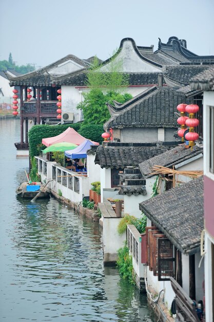 Ciudad de Shanghai Zhujiajiao con edificios históricos