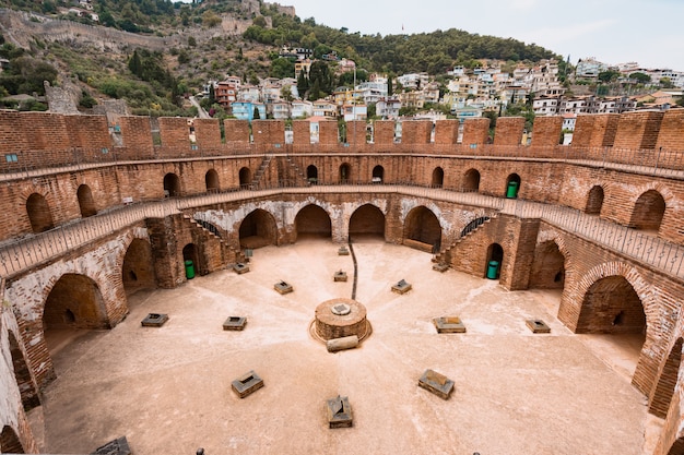 Foto gratuita ciudad vieja en la costa de alanya