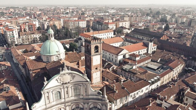 ciudad de vigevano desde un drone