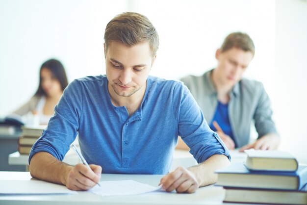 Clase en medio de un examen