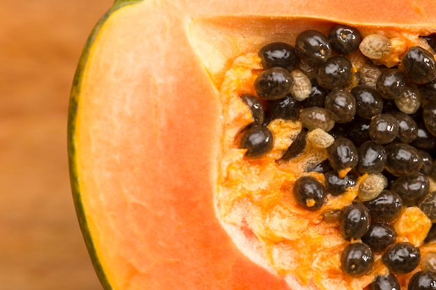 Close-up de semillas de papaya