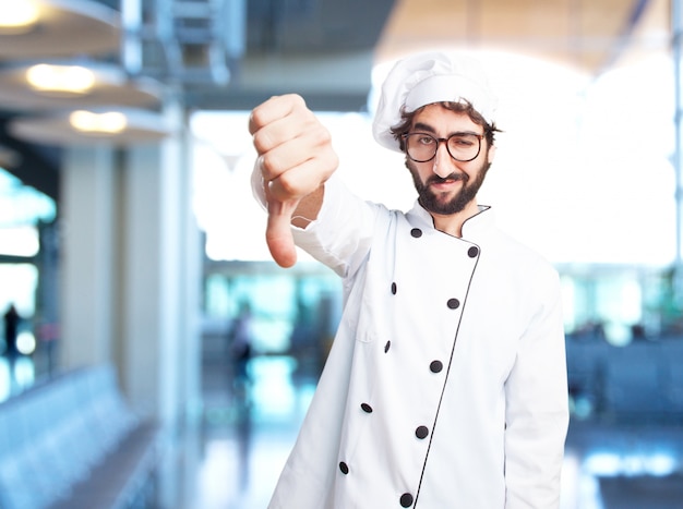 Foto gratuita cocinero loco expresión de enojo