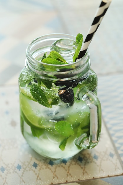 Coctel Mojito. Highball cubano tradicional.