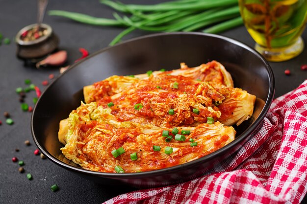 Col china. Repollo Kimchi. Comida tradicional coreana