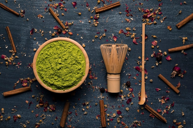 Foto gratuita colección de té verde asiático tradicional